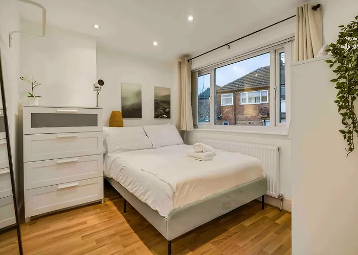 Guestready - Cozy 3-bedroom In Droylsden 3* Mánchester