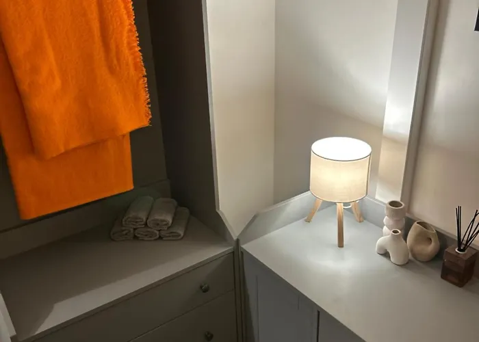 Private In A Near Centre 홈스테이