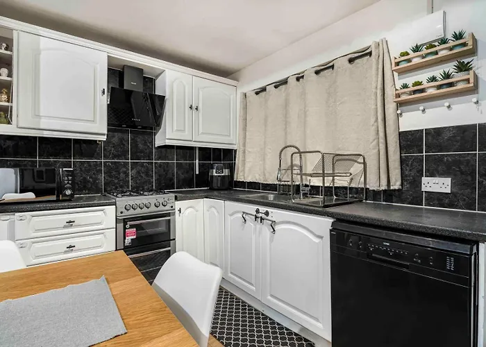 Guestready - Cozy 3-bedroom In Droylsden