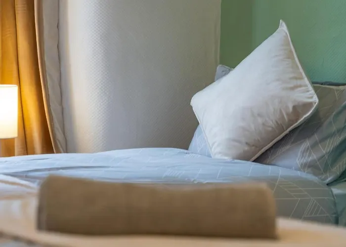 Premium Failsworth - Sleeps Up To 14! Casa de Férias