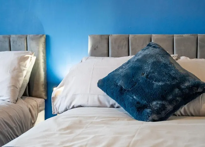 펜션 Luxury Group - - Sleeps 9 맨체스터