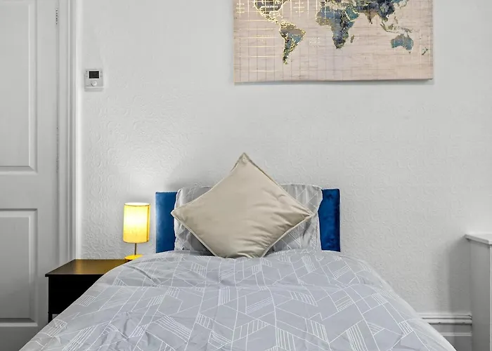 Premium Failsworth - Sleeps Up To 14! Casa de Férias *