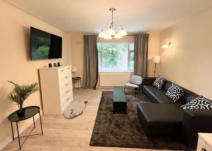 Spacious 2-bed Near Centre 아파트 맨체스터