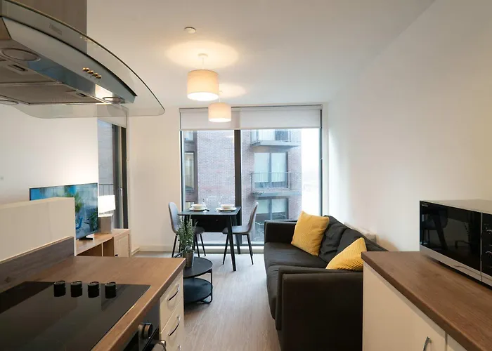 Bright 1 Bed In W Balcony Appartement