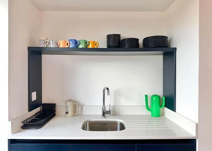 公寓 3 Bedroom Penthouse Roof Garden Parking Canal *