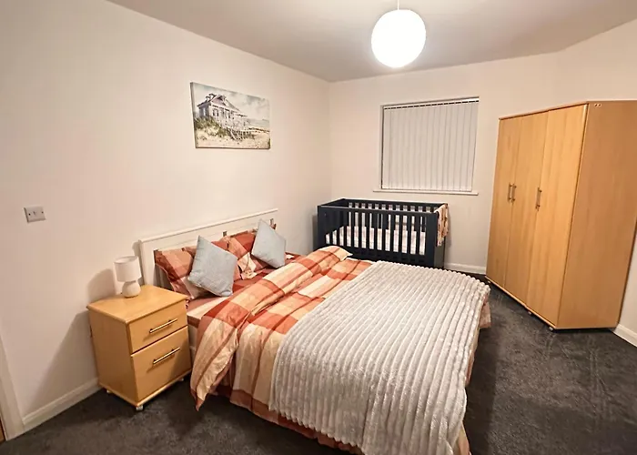 Lejlighed Entire 3 Bedroom In *