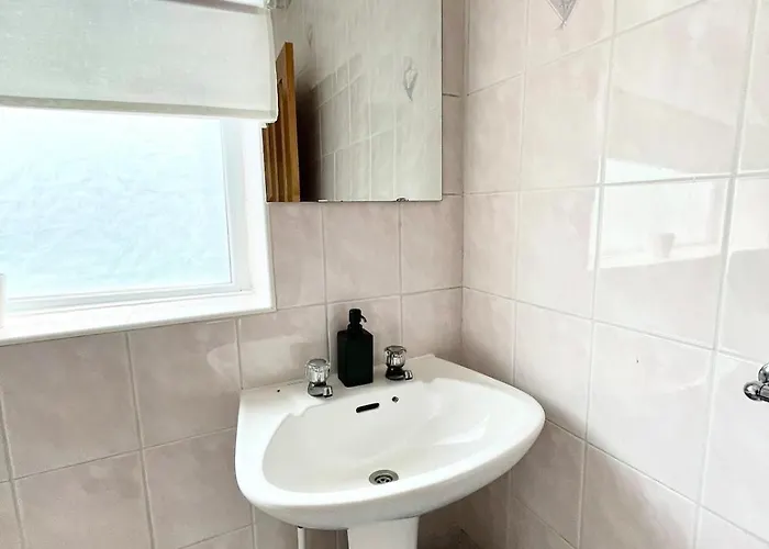 아파트 Spacious 2-bed Near Centre *