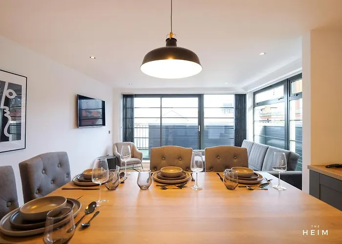 Axis At The Heim * Mánchester