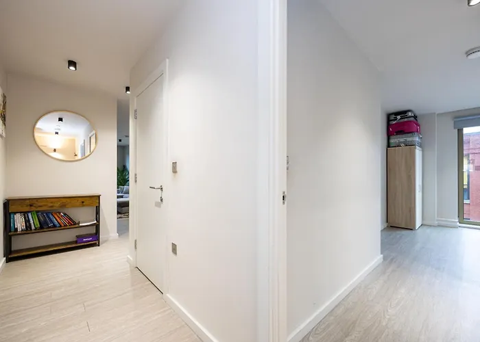 Chic 2bed Near Castlefield Canals-4min To Station