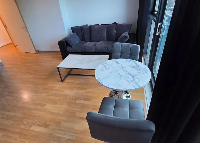 2 Bed 2 Bath Apartment,500 Meter's From Deansgate Apartment Manchester