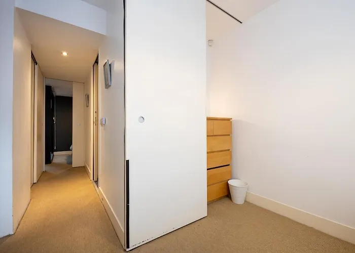 Apartment Stylish & Modern 3br - Garden, Parking & Ps5