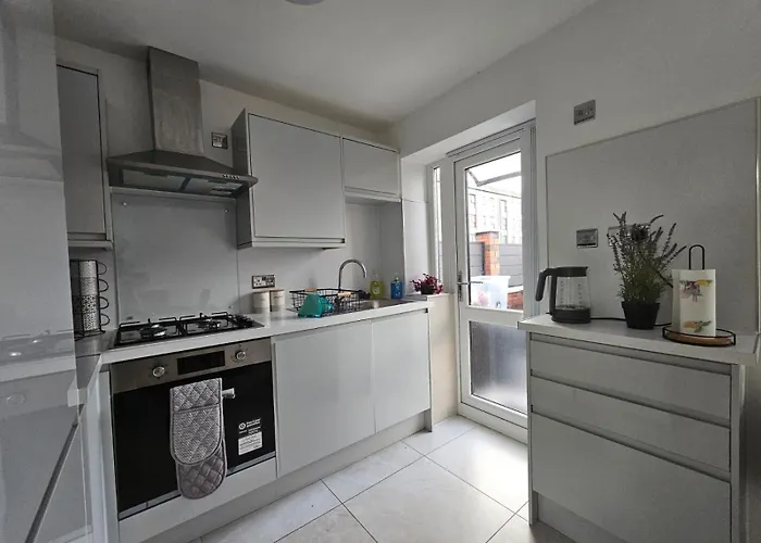 Holiday home Near Old Trafford Modern 4br House For 7 Guests Manchester