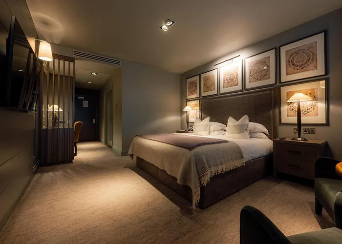 Dakota Манчестер