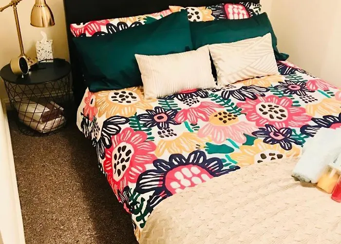 Campsite Cozy 1 Bedroom *