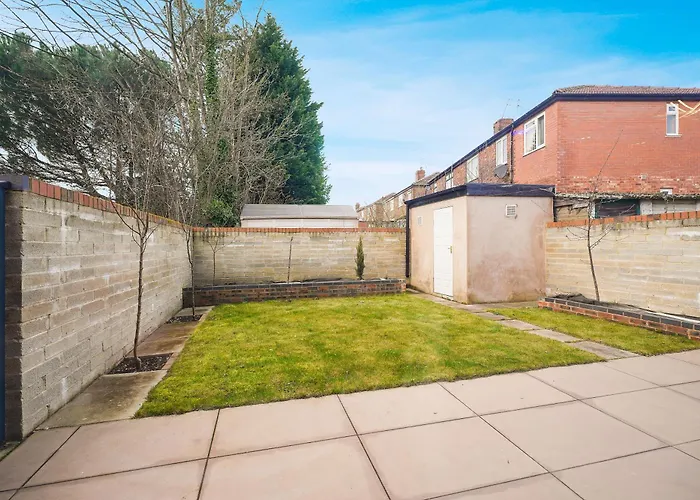 Dom wakacyjny Stylish With Free Parking And Easy Access *