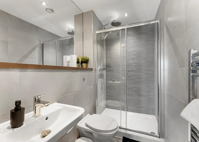 Lovely Abode - Amazing Views Apartment