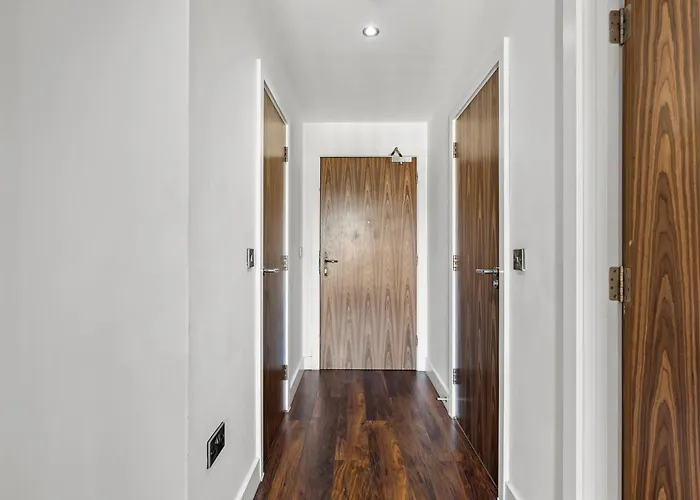 Lovely Abode - Amazing Views Manchester