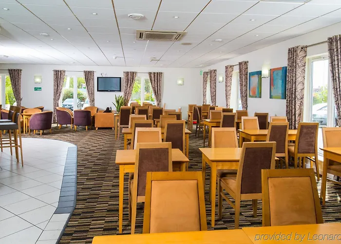 Express East By Ihg 3*