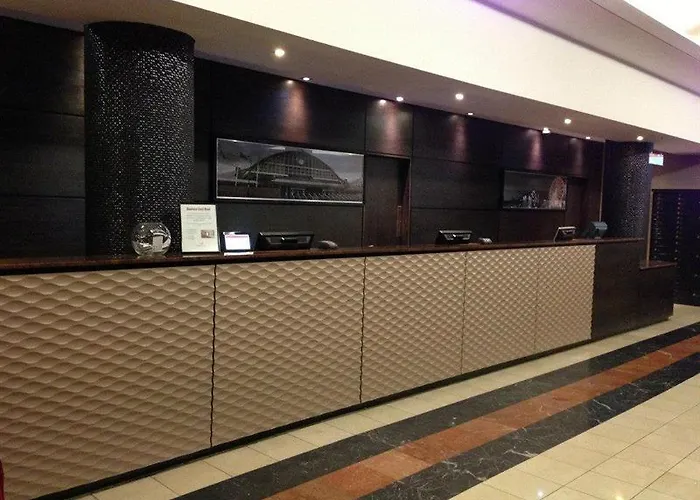 Leonardo Otel Manchester