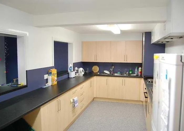 Weston Hall - Halls Of Manchester