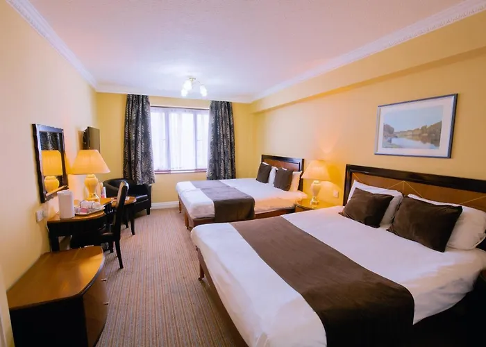 Britannia & 3* Manchester