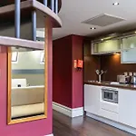 Roomzzz 4* Manchester
