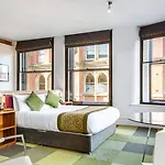 Aparthotel Roomzzz Manchester
