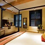 Roomzzz Manchester