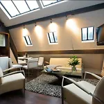 Roomzzz Aparthotel Manchester