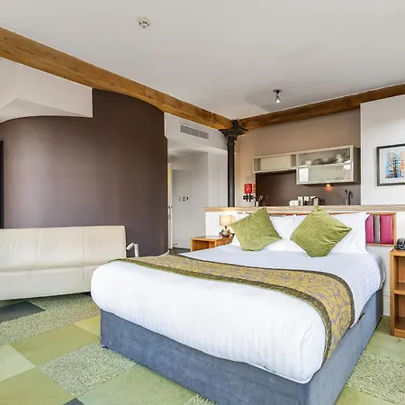Roomzzz Manchester