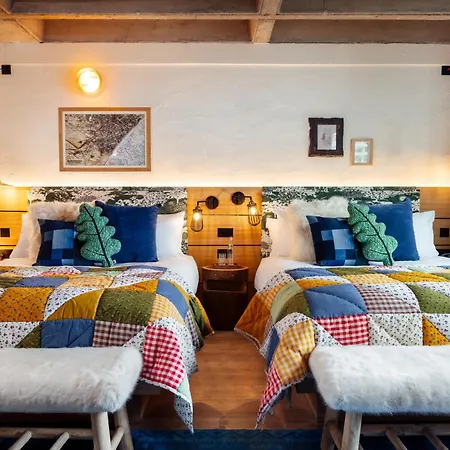 Hotel Treehouse