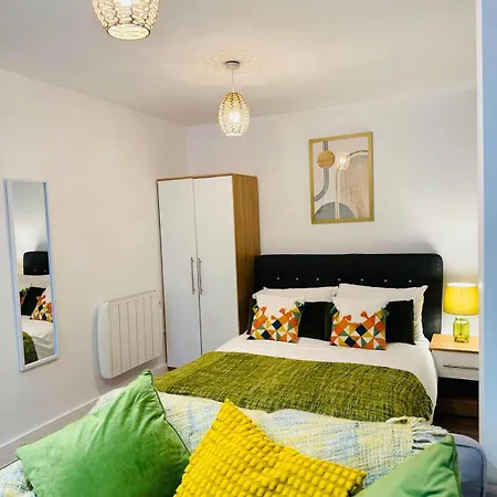 Free Parking Old Trafford Flat By Superhost Apartment