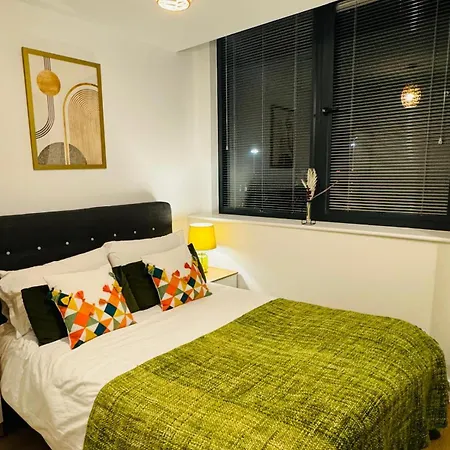 Free Parking Old Trafford Flat By Superhost Apartment *