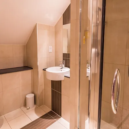 The Gardens 3* Манчестер