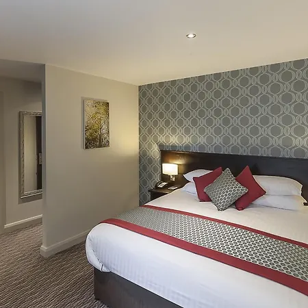 Western Pinewood Manchester Airport-wilmslow