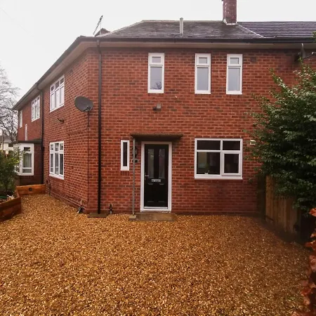 Hébergement de vacances Gorgeous 3 Bed Near Airport Manchester