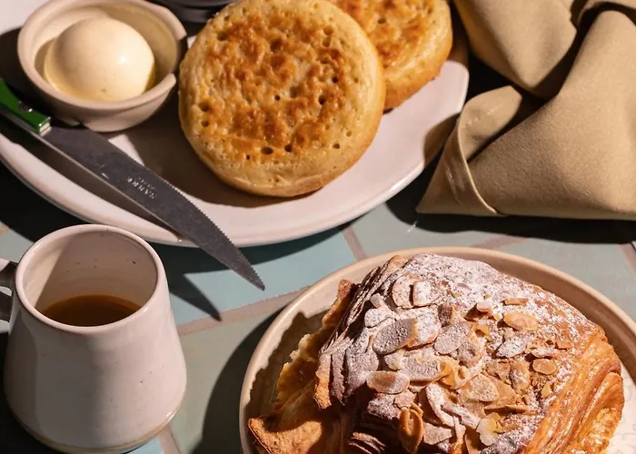 Treehouse 4* Manchester