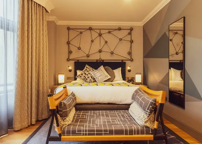 ذا غاردنز فندق