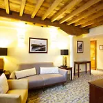 Marriott Victoria & 4*