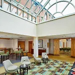 Marriott Victoria & 4*