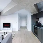 Hilltop Serviced - Deansgate Apartmán *