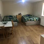 Couette-café Big Rusholme With Tv And Private Bathroom-parking&wifi *