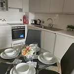 Oxid House Hotel