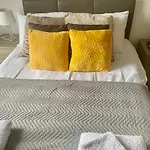 Hotel Oxid House