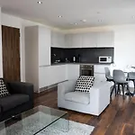 Apartmán Onpoint - Spacious 2 Bedroom Apt - City Centre With Balcony
