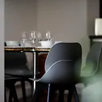 Onpoint - Spacious 2 Bedroom Apt - City Centre With Balcony Apartmán *