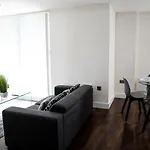 Onpoint - Spacious 2 Bedroom Apt - City Centre With Balcony Apartmán Manchester