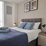 Apartmán Onpoint - Spacious 2 Bedroom Apt - City Centre With Balcony *