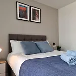 Onpoint - Spacious 2 Bedroom Apt - City Centre With Balcony * Manchester