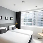 Staycity Piccadilly Lägenhetshotell 4*